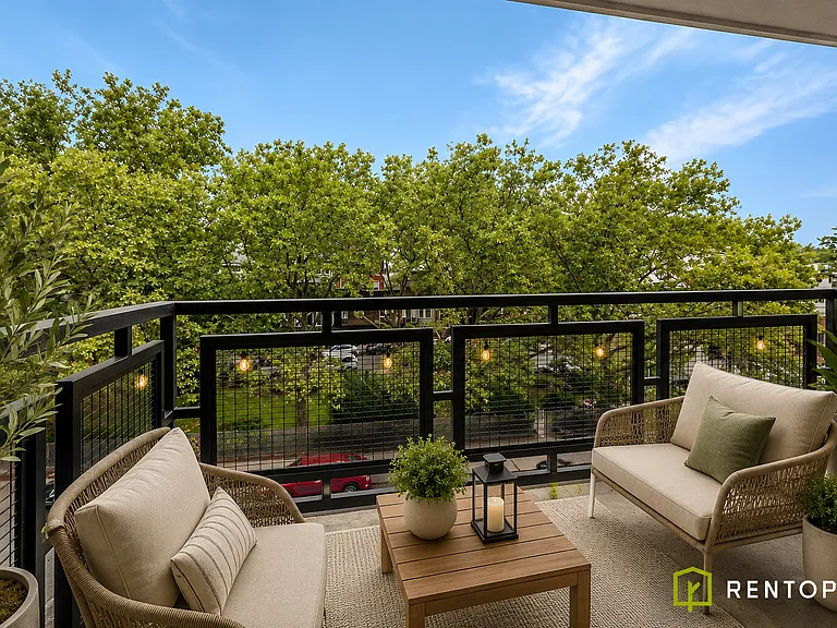 77 Berry St #2D — Photo 4