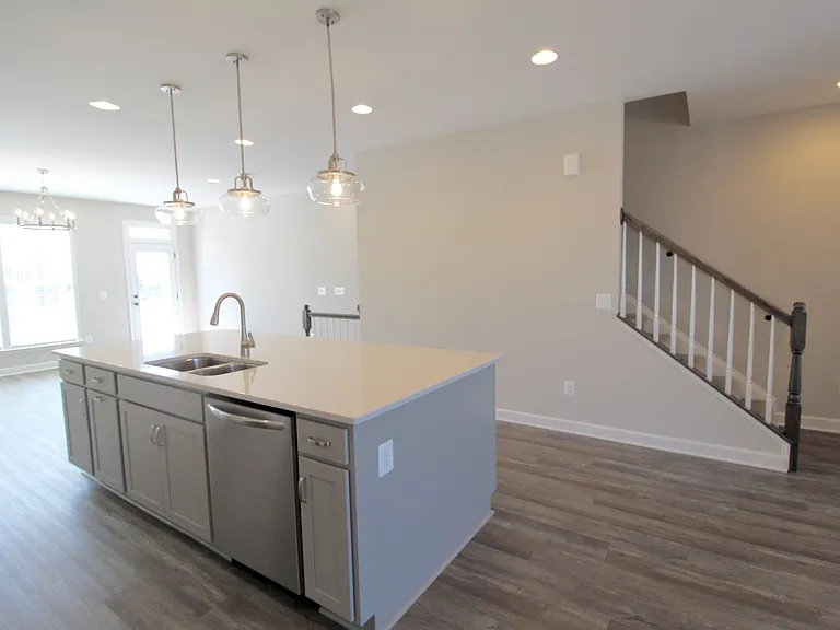 3398 Monterey Dr — Photo 15