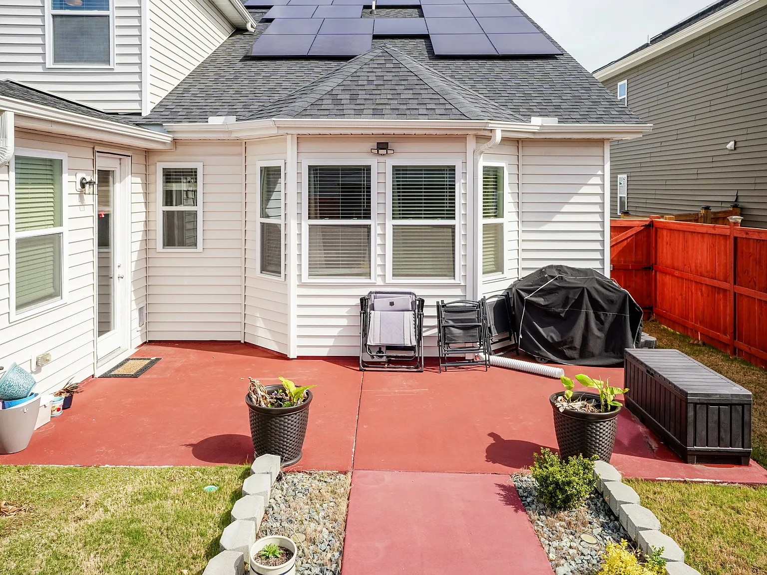 4 bed, 3.5 bath, 3240 sqft, $2,795 — Photo 4