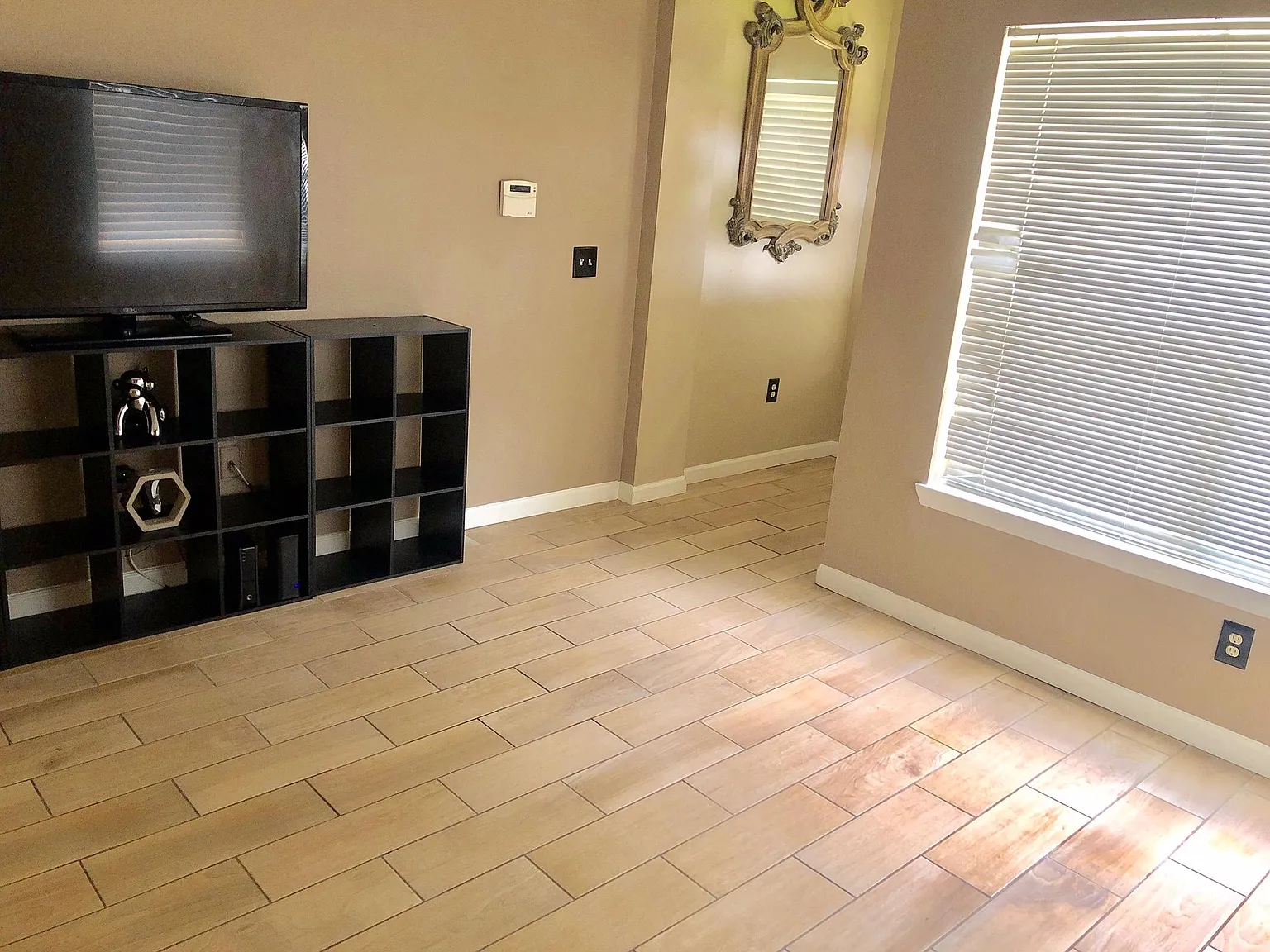 2012 Arbor Lakes Cir — Photo 2