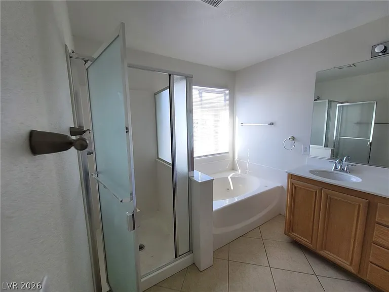 10799 Flame Vine Ct — Photo 31