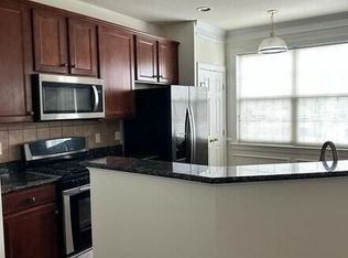 13627 Venturi Ln #161, Herndon, VA 20171