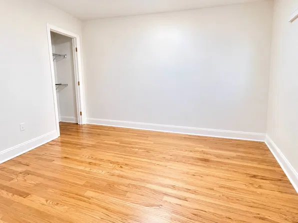 816 W Grand St #2D, Elizabeth, NJ 07202