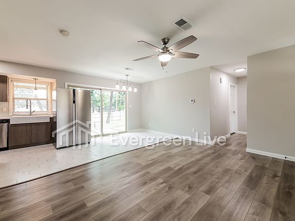 3rd image of 7315 Gayglen Dr