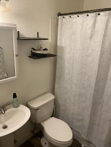 Main bathroom