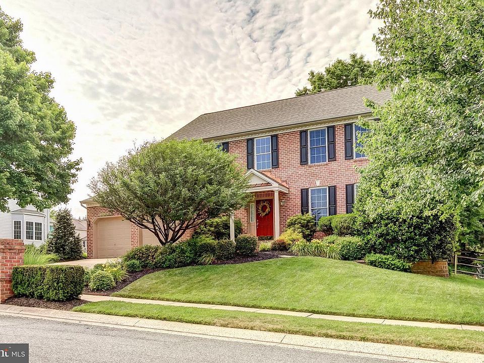 1st image of 310 Streett Cir