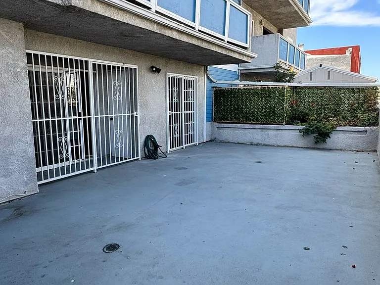 1200 Gaviota Ave #108 — Photo 18