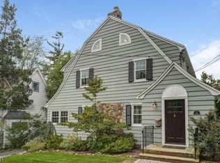 16 Sunset Ter, Maplewood, NJ 07040
