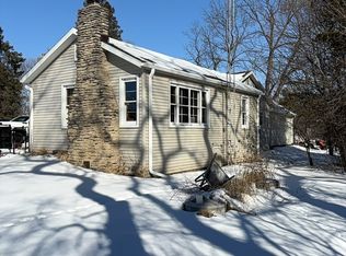 9124 N County Road F, Edgerton, WI 53534
