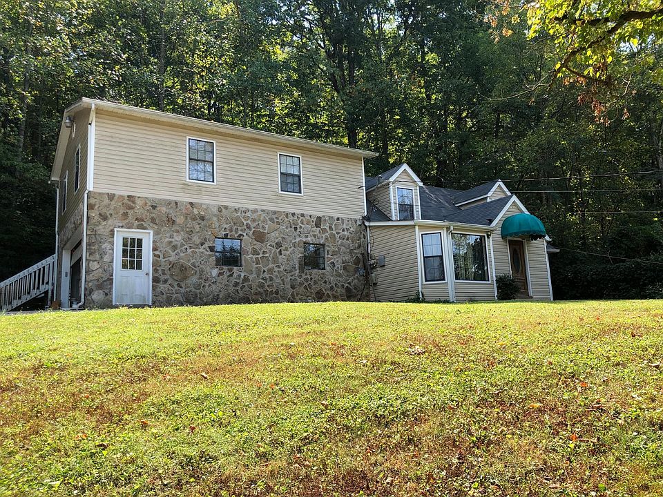 1st image of 4968 College Dr E #A