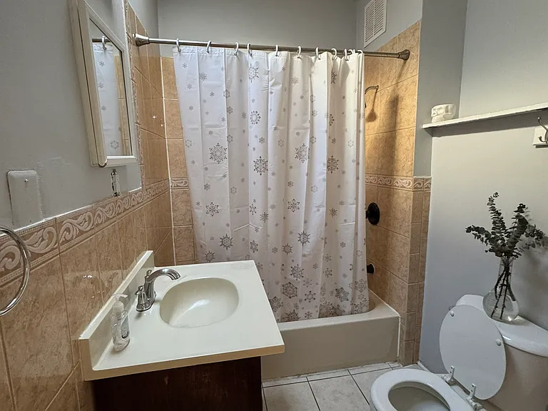 432 N Kenwood Ave — Photo 10
