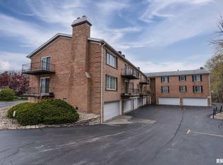 6016 N Knoxville Ave, Peoria, IL 61614