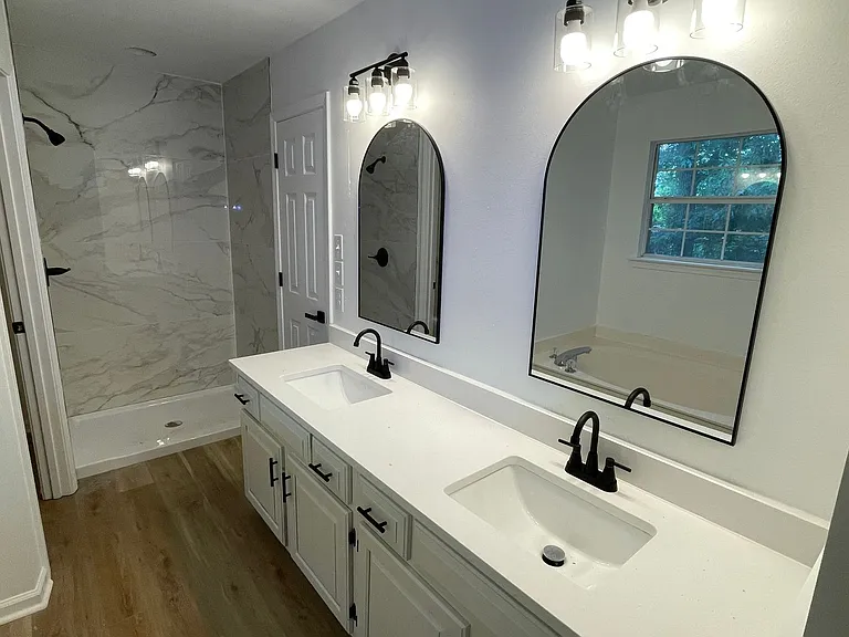 14421 Woodcreek Dr — Photo 14