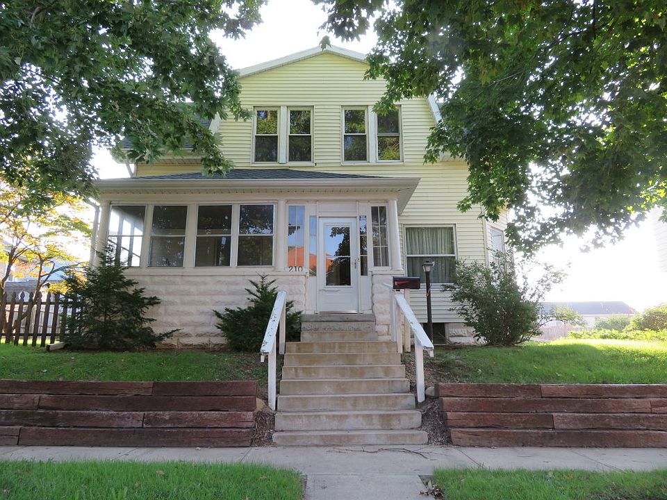 1st image of 210 Jones Ave