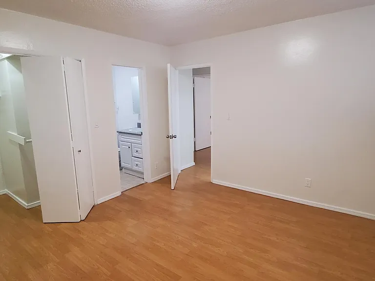 3736 Watseka Ave #4 — Photo 9