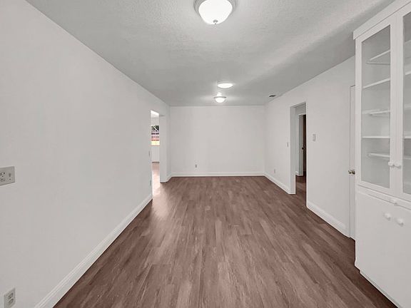 2nd image of 2575 Casa Del Oro Way