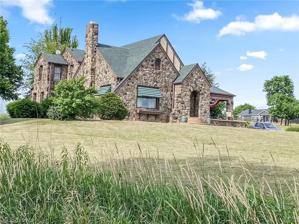 14922 Smith Goshen Rd, Damascus, OH 44609