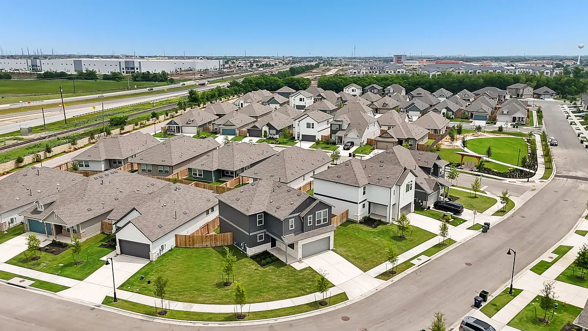 Building Photo - SkyMor Carmel Creek