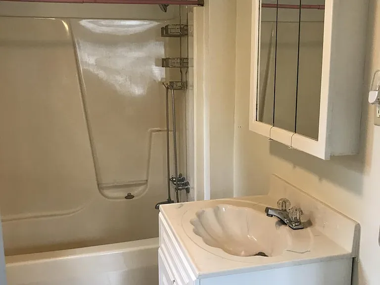 520 Bluff St — Photo 11