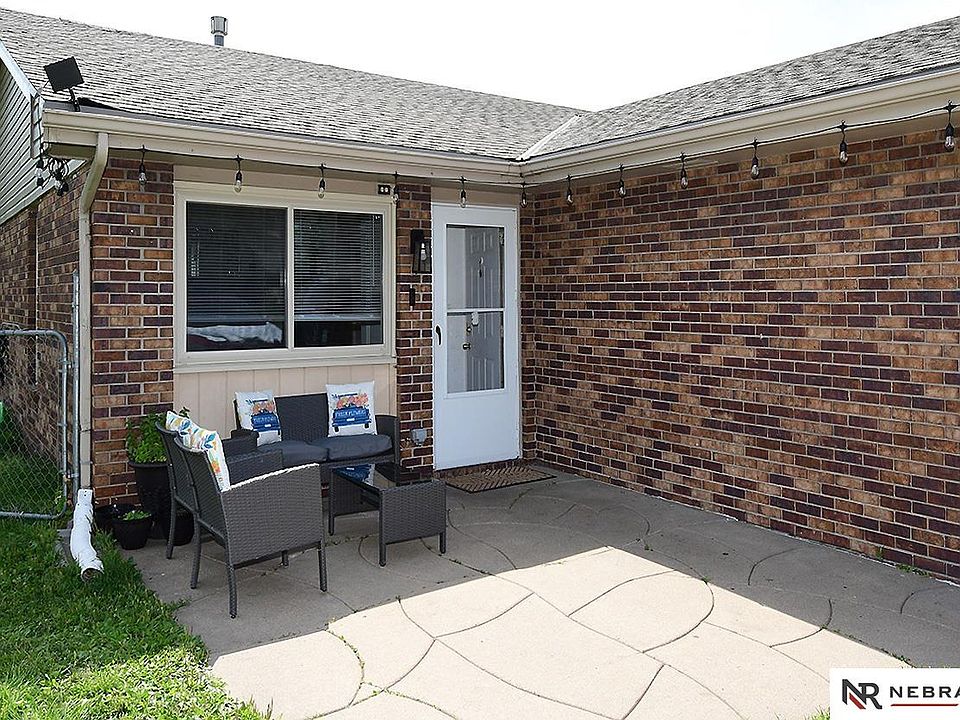 1st image of 1124 SW 10th Cir