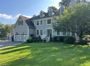 7 Nancy Ct, Rockaway, NJ 07866