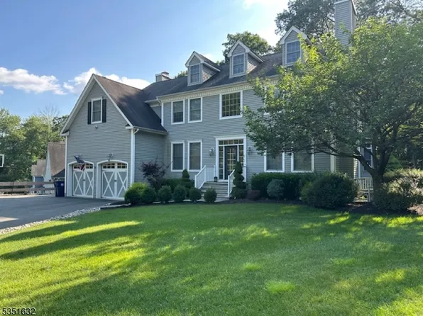 7 Nancy Ct, Rockaway Twp., NJ 07866