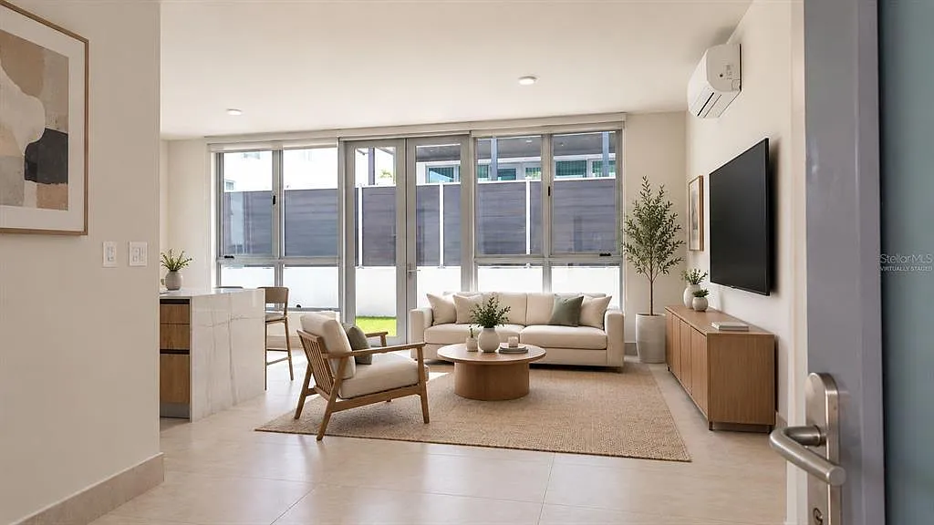 3 bed, 2.5 bath, 2000 sqft, $4,500 — Photo 3