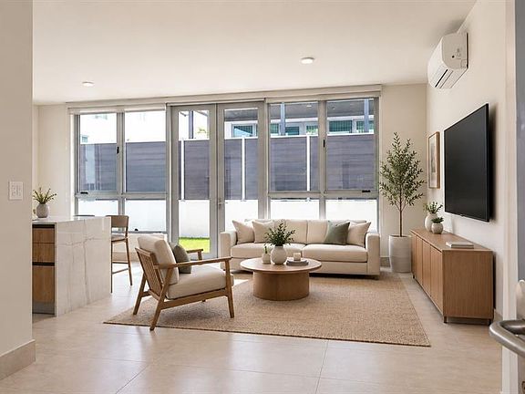 3rd image of Urb Riviera Ct #40