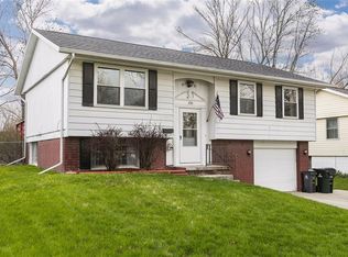 330 Hanover Rd SW, Cedar Rapids, IA 52404