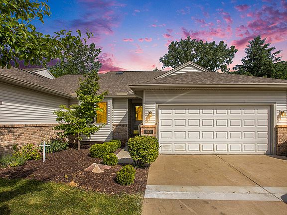 2nd image of 563 Sycamore Cir #46