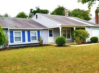 19 Aberdale Ln, Sicklerville, NJ 08081