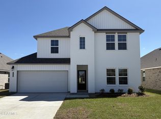 130 Lake Ridge Dr, Broussard, LA 70518