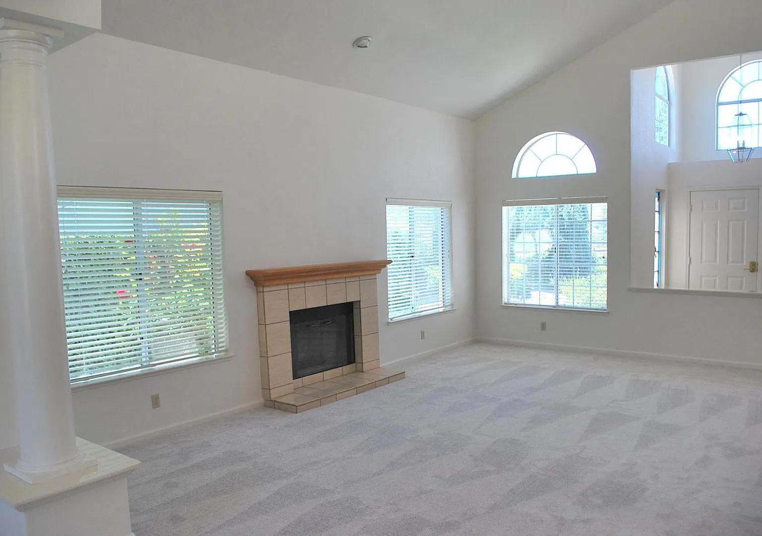 Bright & Spacious Danville Home In Desirable Shadow Creek Community ! — Photo 3