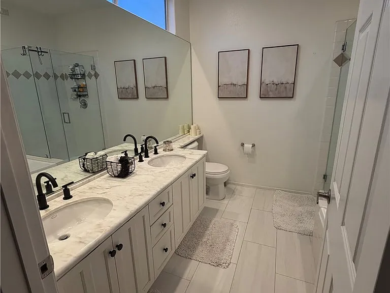 4970 Kester Ave #10 — Photo 9