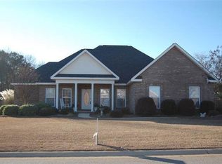 141 Dora Ln, Byron, GA 31008