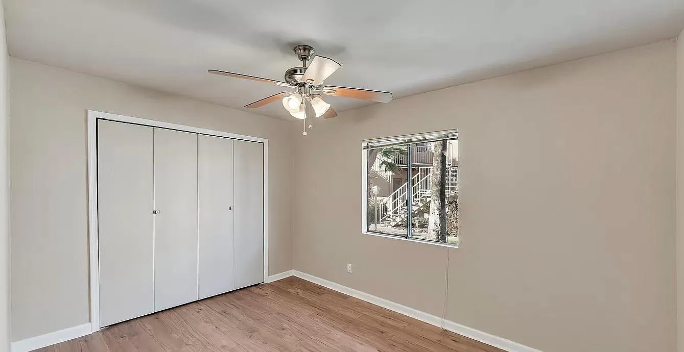 3 bed, 1003 sqft, $1,400 — Photo 3