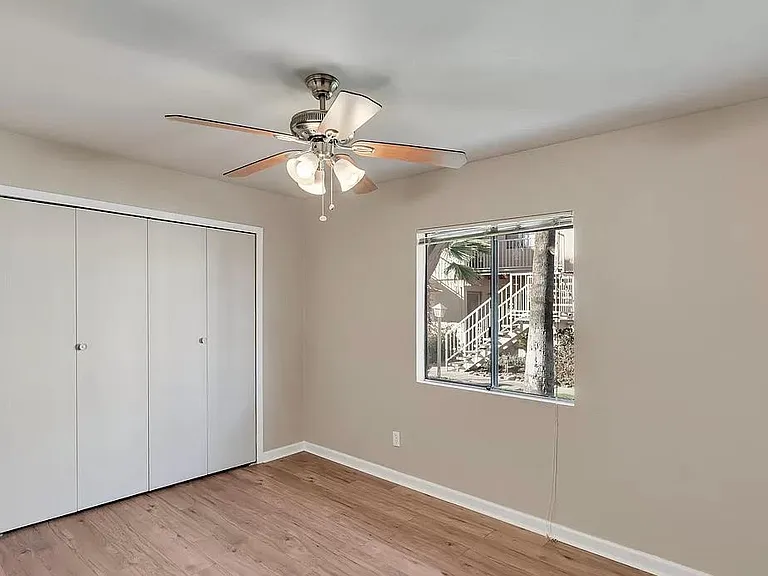 3357 N Country Club Rd #21 — Photo 3