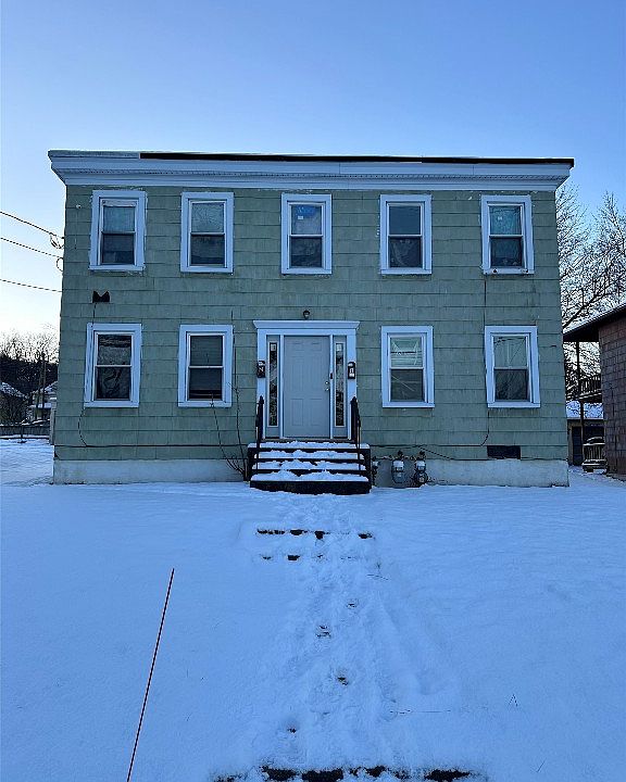 1st image of 322 Conklin Ave