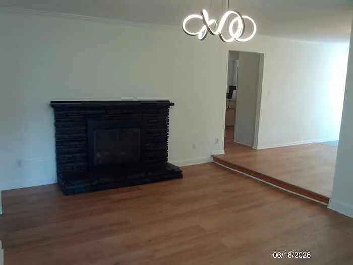 5921 Houghten Dr — Photo 15