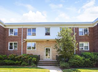 18 Keogh Ln APT 1A, New Rochelle, NY 10805