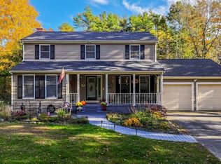 19 Reed Farm Rd, Lakeville, MA 02347