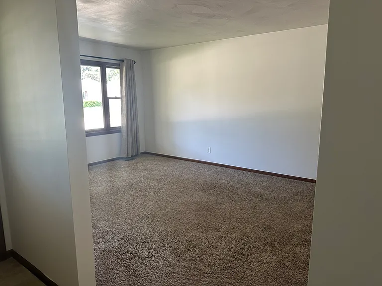112 Meadow Ln — Photo 23