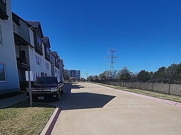 3rd image of 3332 Santee St