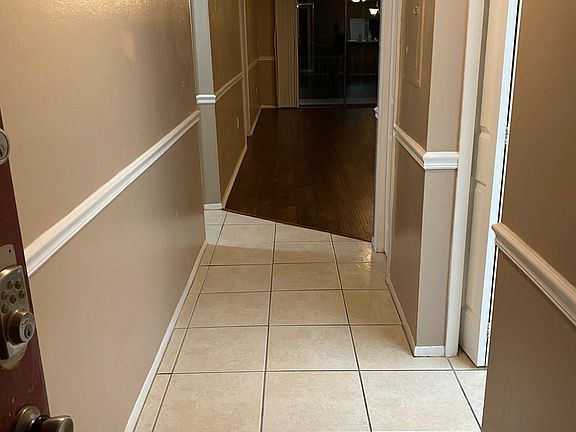 Foyer Entry