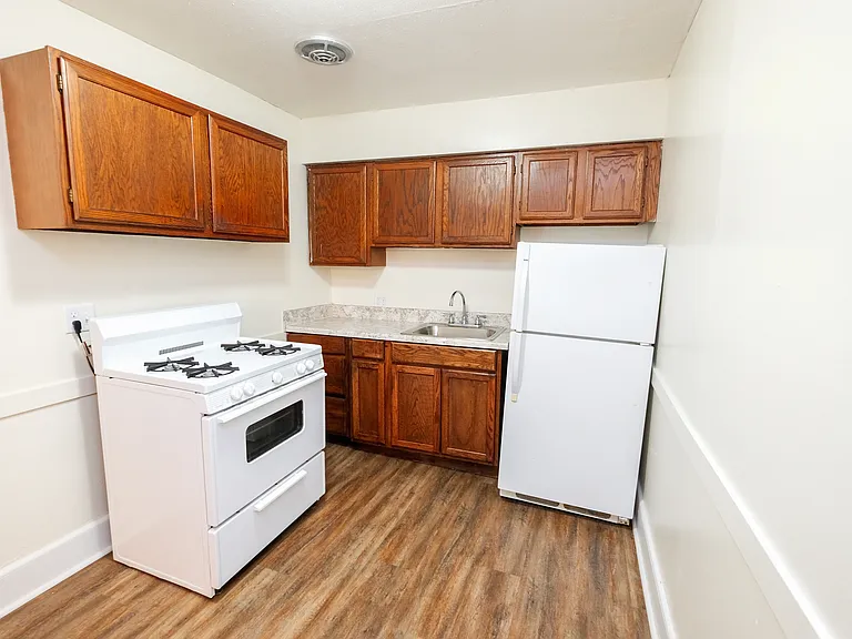 Fremont Apartments — Photo 38