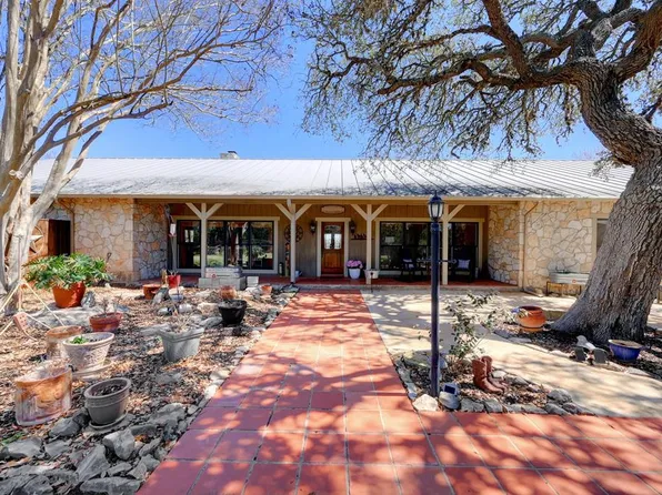 257 Encino Loop, Kerrville, TX 78028