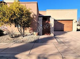 321 E Calderwood Rd, Tucson, AZ 85704