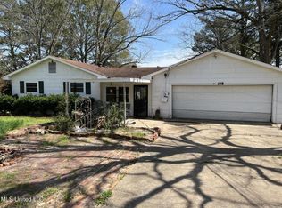 109 Evans Dr, Jackson, MS 39272
