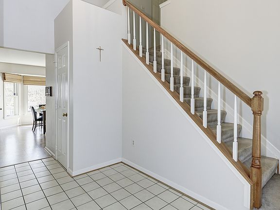 4th image of 4503 Deane Ct