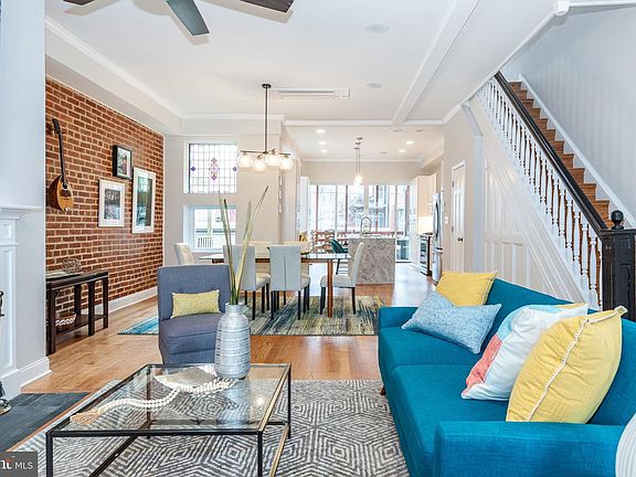 3rd image of 133 Thomas St NW